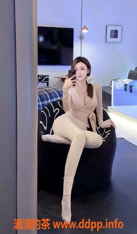 东莞楼凤-南城姐姐，超值500一、1000二服务等你来体验！