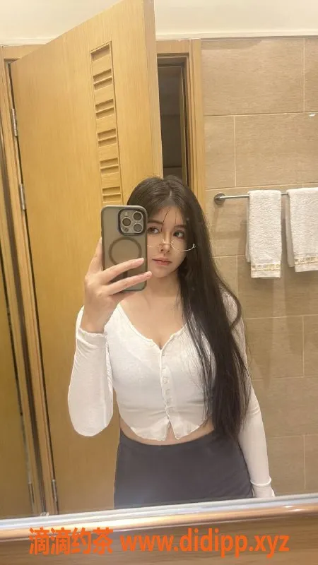 广州楼凤-天河水蜜桃，御姐大胸大长腿，7P价位