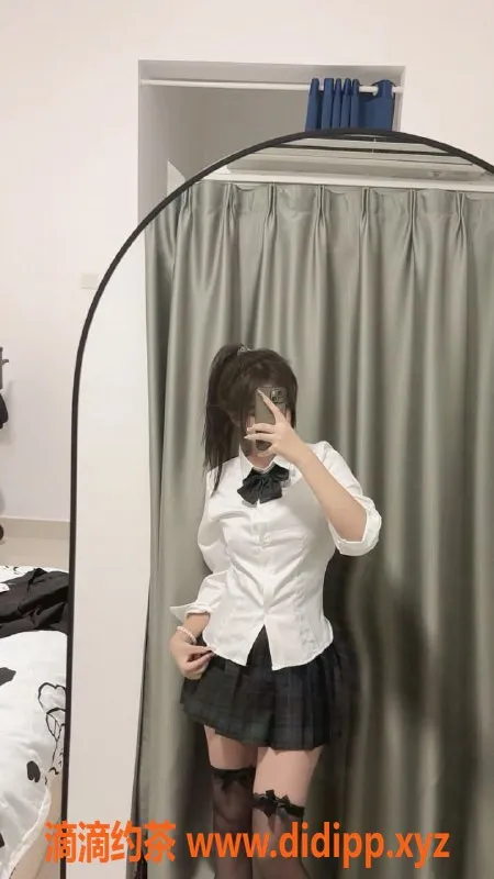 深圳楼凤-龙岗梦星老师，1000起，制服丝袜服务