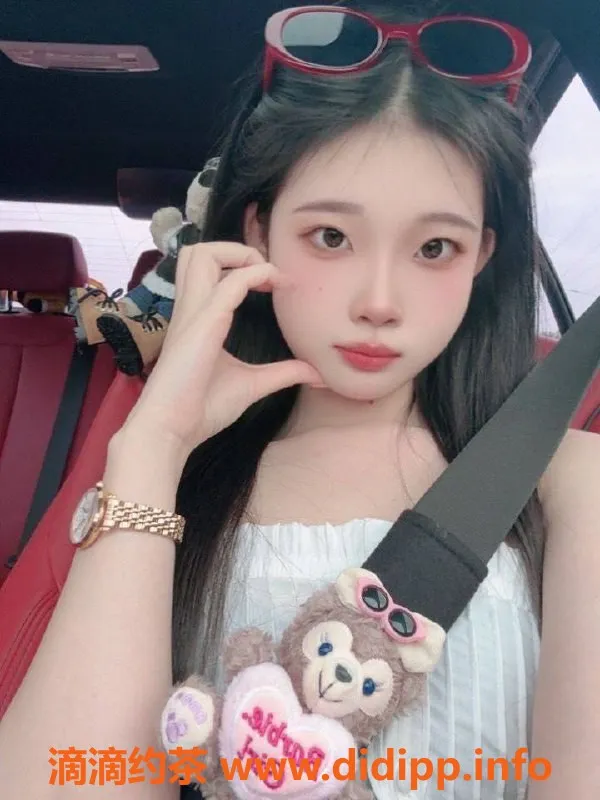 东莞楼凤-南城饭团，19岁165cm，47kg 体验激情服务