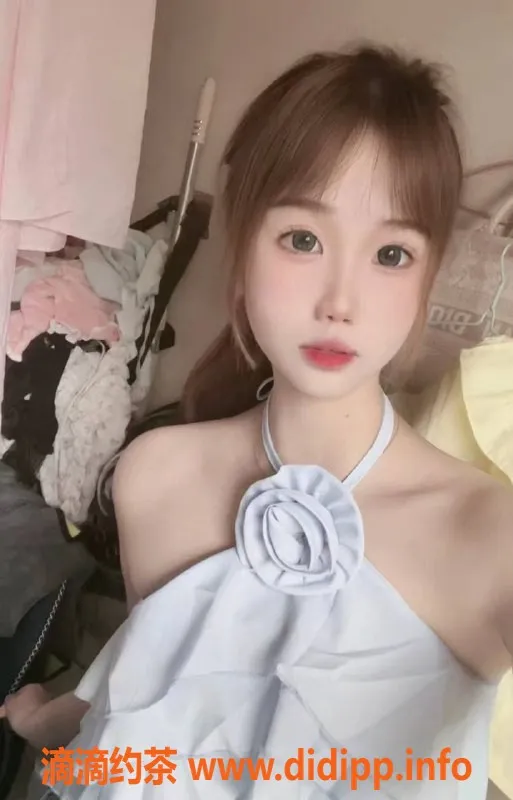 东莞楼凤-大朗奶兔，700元一小时，服务超赞！