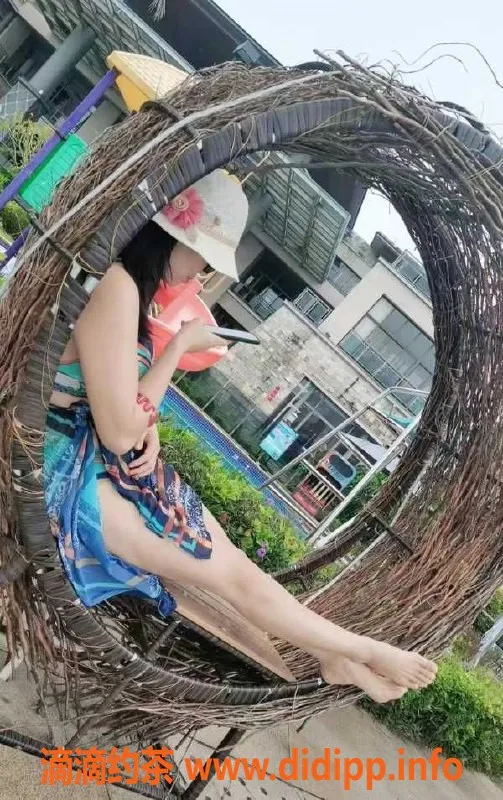 广州楼凤资源信息,白云区薇薇，26岁168cm，胸围36C，超值服务！