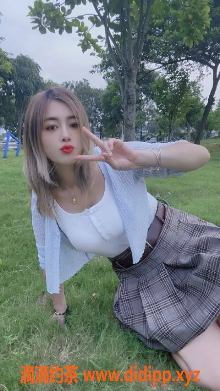 深圳楼凤资源信息,宝安樱子，600元69调情，制服丝袜等服务