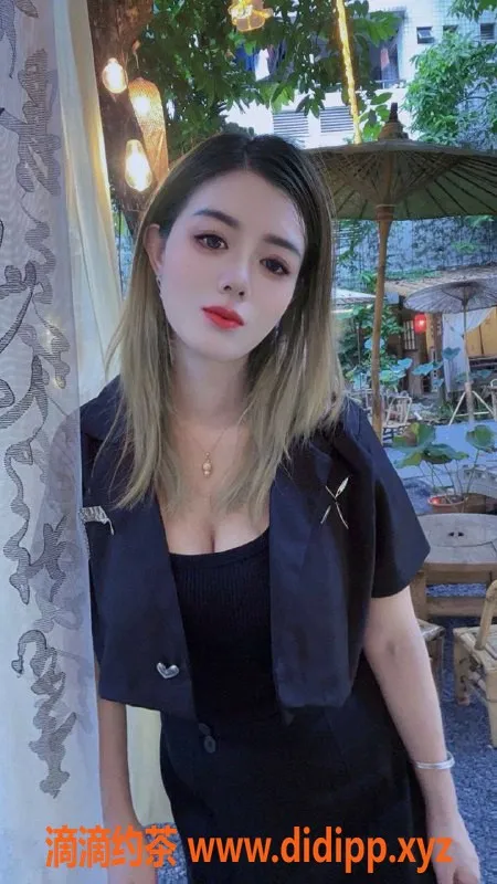 深圳楼凤-宝安樱子，600元69调情，制服丝袜等服务