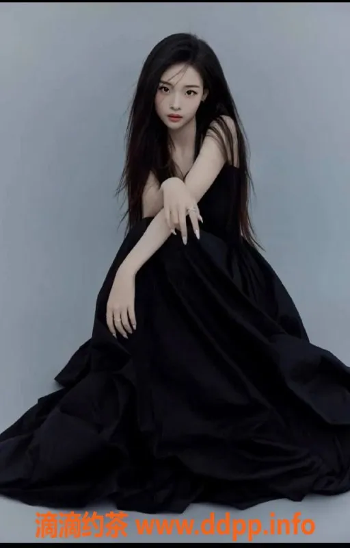 深圳楼凤-龙华球球，深喉制服女神，700元起