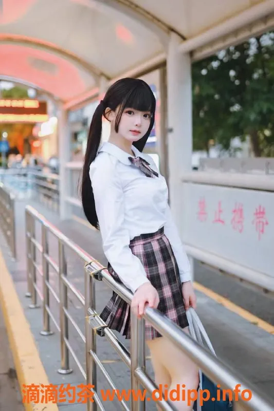 上海楼凤资源信息,黄浦小鹿酱，165身高C胸，2000元服务等你体验