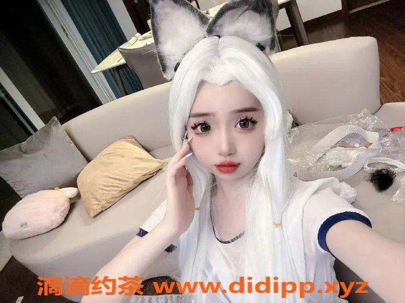 深圳楼凤-福田胡桃，1200元起，提供舌吻与COS服务