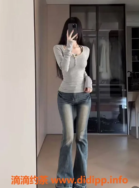 上海楼凤-普陀小允儿，身高172胸C，2300元超值服务