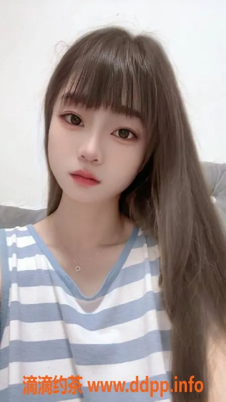 广州楼凤-佛山九菇凉，500起，鸳鸯浴、吹箫服务