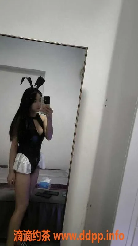 深圳楼凤-罗湖肤白嫩妹小芸，162cm，500元起