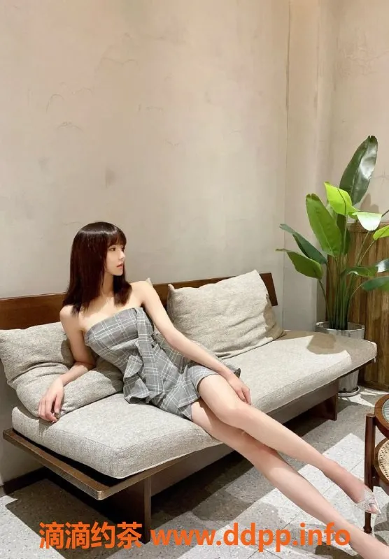 杭州外围-杭州小瓶子，颜值高，身材火辣，1298元陪浴服务