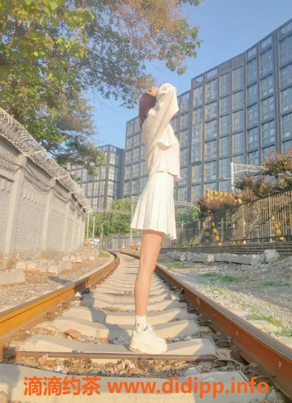 北京spa会所-朝阳野蔷薇，165cm E罩杯女王范，888起