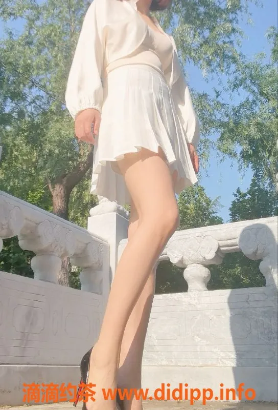 北京spa会所-朝阳野蔷薇，165cm E罩杯女王范，888起