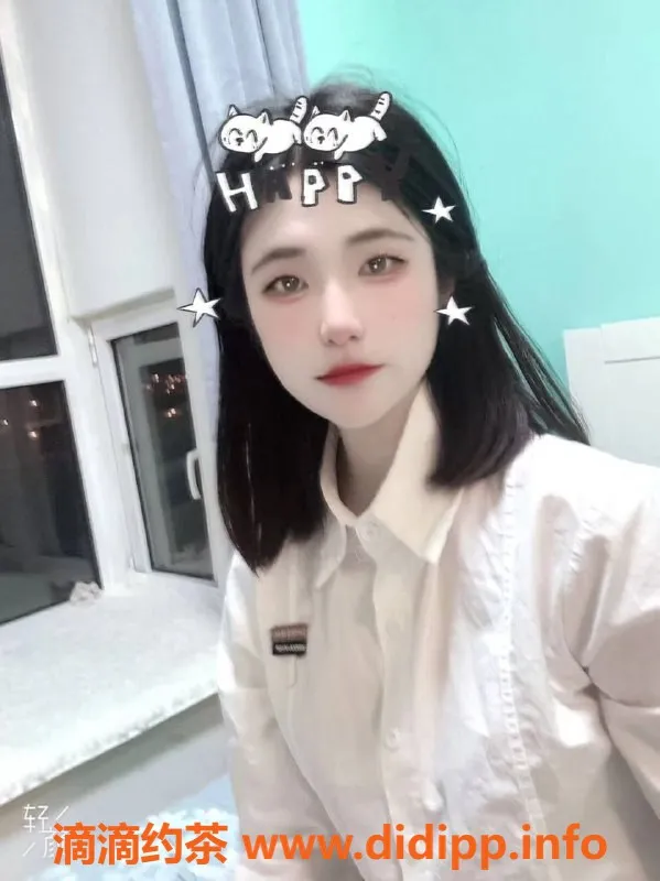 北京楼凤-朝阳轩轩，18岁学生，身高172，陪玩1000/P