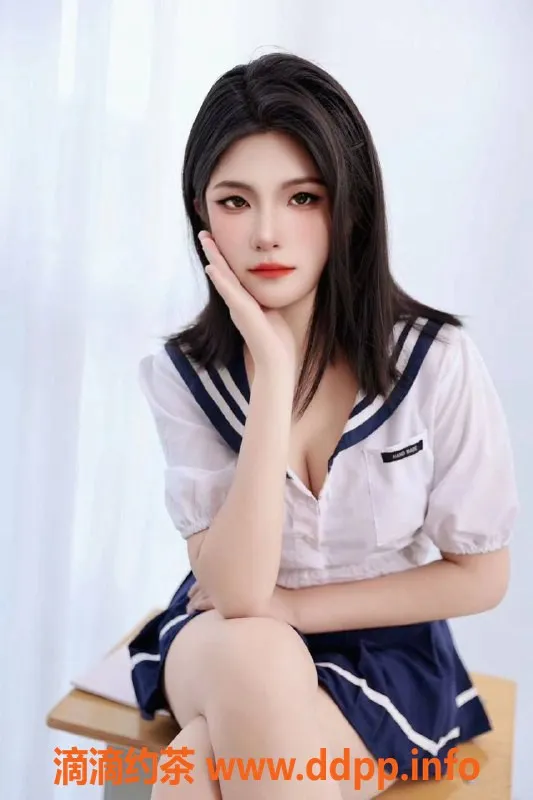 北京楼凤-朝阳轩轩，18岁学生，身高172，陪玩1000/P