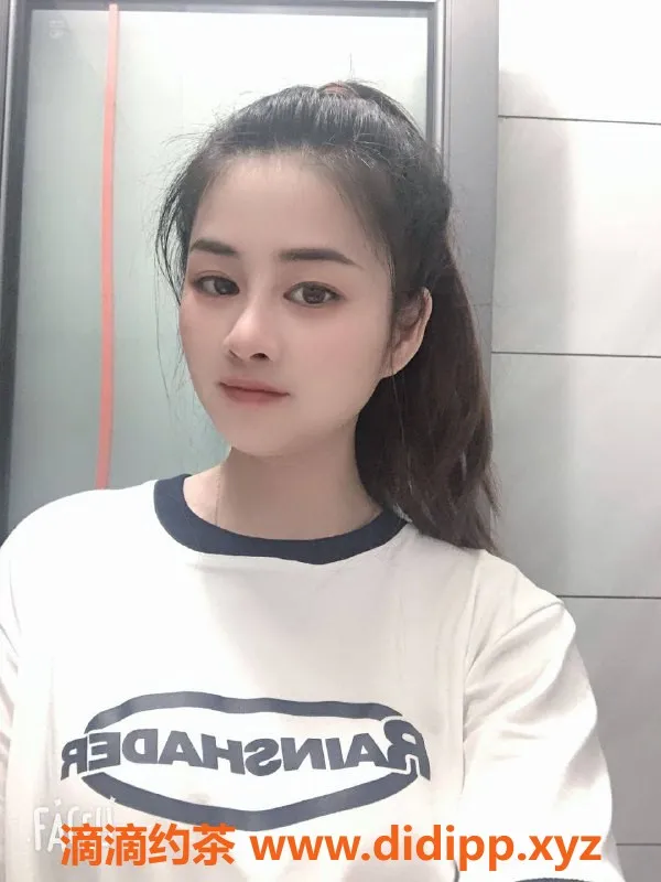 广州楼凤-广州黄埔小芊，500元首选水中箫服务