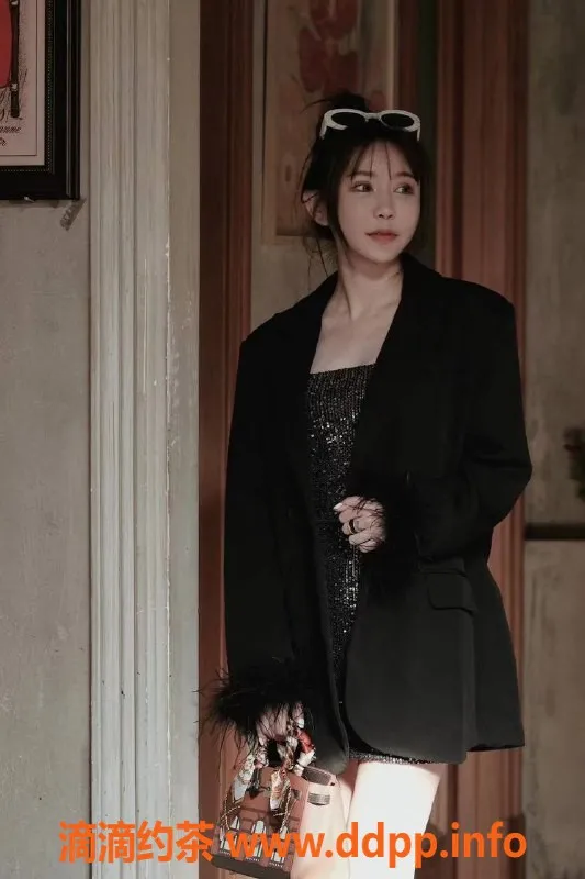 广州楼凤-广州天河小丸子，800元嫩妹69式服务