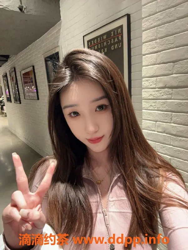 广州楼凤-广州天河珊蓝，700元乳交服务