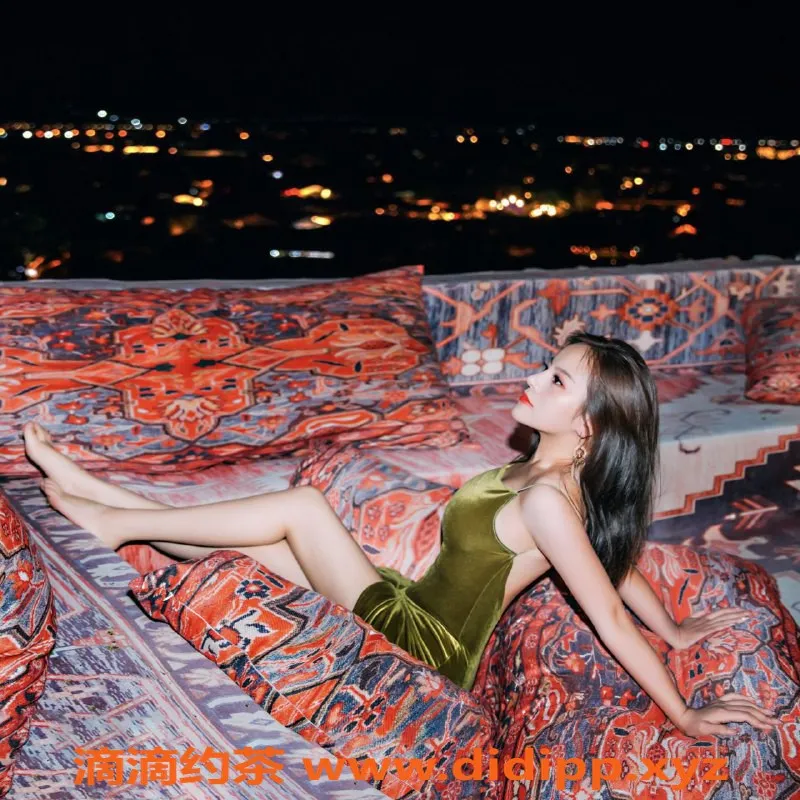 佛山楼凤-禅城若汐：21岁新人，36E雪白美胸，500元/课