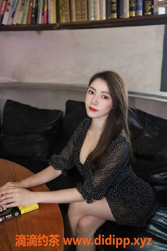 广州楼凤-梅花园附近伊涵，24岁，细腰34C，专业服务