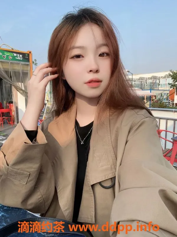 成都楼凤资源信息,成都嫩妹橙子，20岁158cm，90斤，500元首次体验