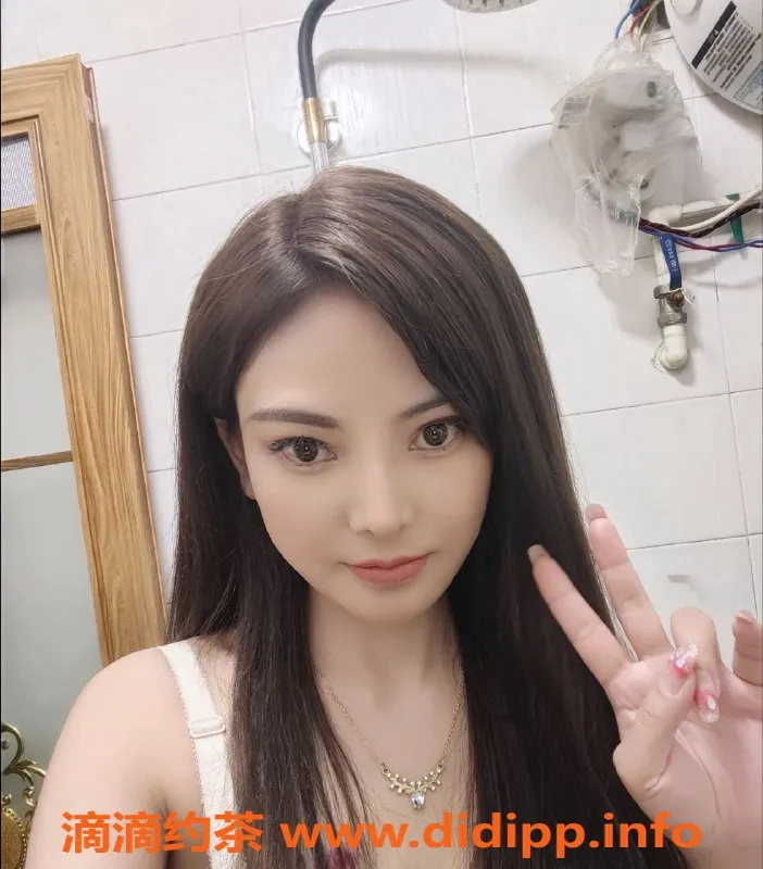 昆明楼凤-五华区个人老师呕耶，茶费800p，1300pp