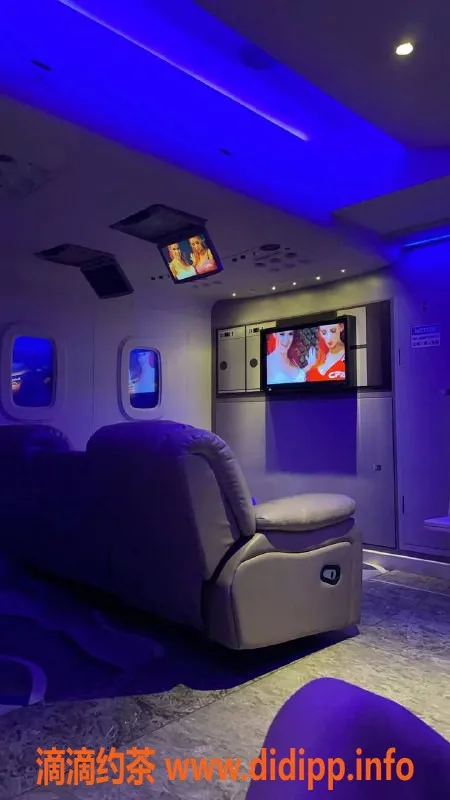 广州楼凤资源信息,澳门悍马PLUS优惠，全新体验等你来！