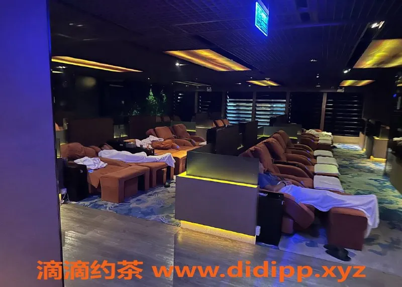 广州楼凤-澳门悍马PLUS优惠，全新体验等你来！