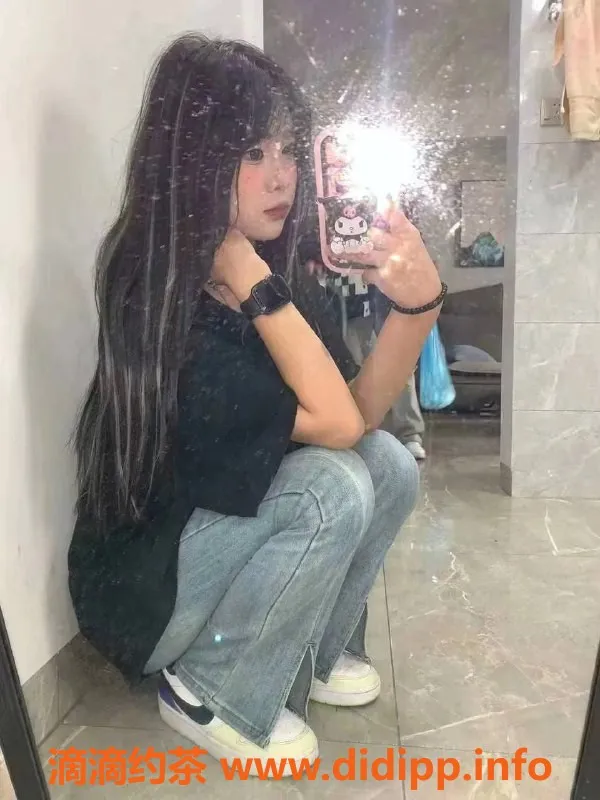 深圳楼凤资源信息,宝安流塘半裸丁字裤诱惑，14岁孩子请勿入