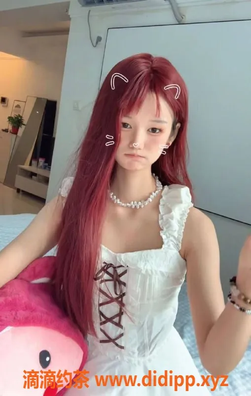 东莞楼凤资源信息,河南岸小花，19岁，168cm，98斤，精致服务