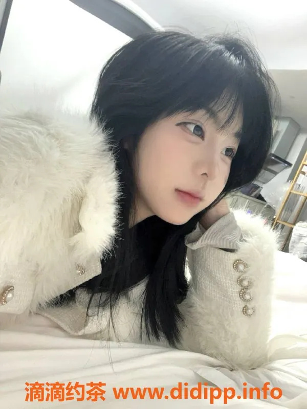 深圳楼凤-龙华区桃子，1200P嫩妹服务等你体验！