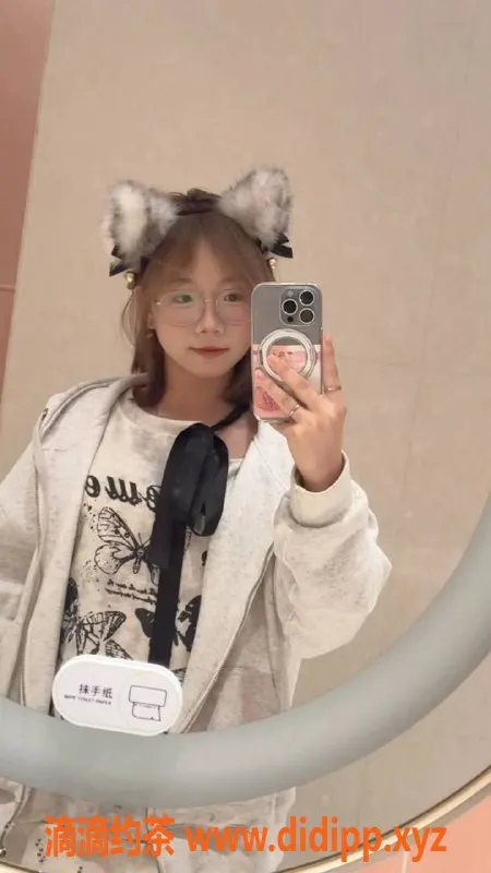 杭州楼凤-上城月儿嫩妹，69互舔服务超值体验