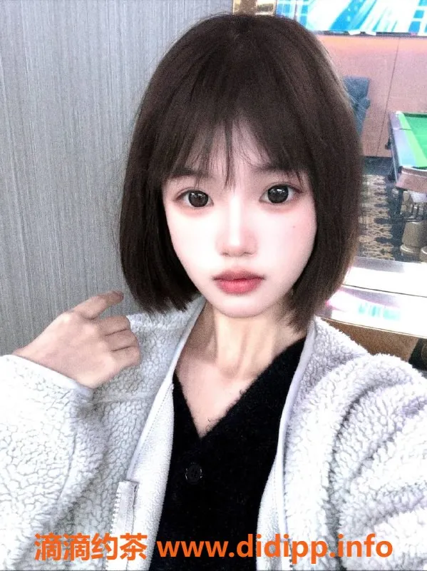 杭州楼凤-成都18岁短发嫩妹，激情服务仅需千元