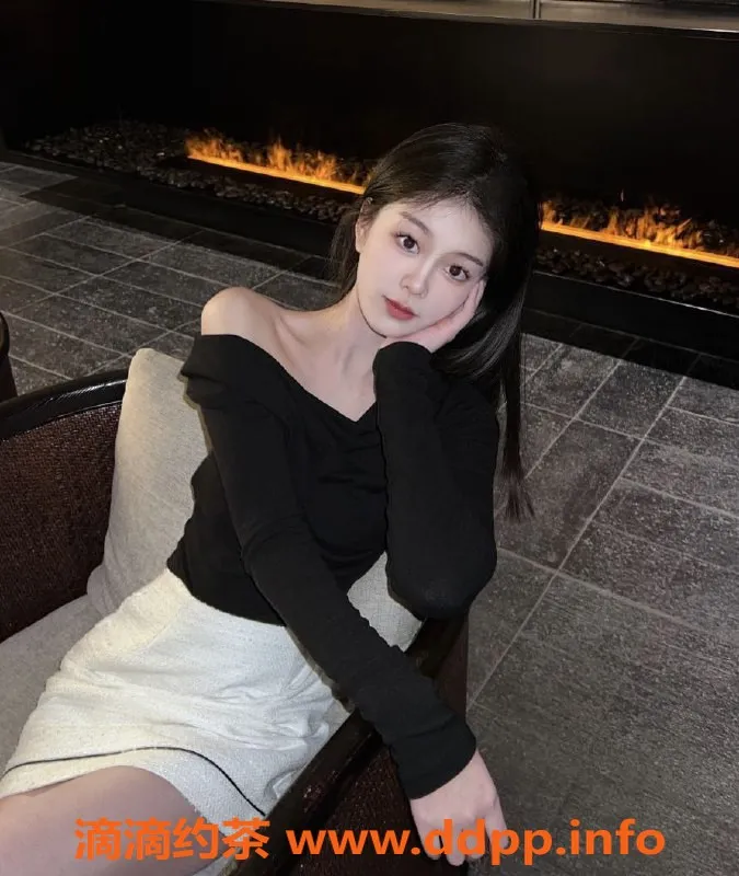 上海楼凤-普陀乐佳佳，170cm长腿C罩杯，1700元起