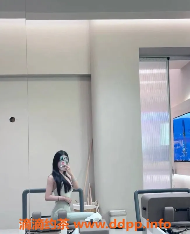 北京楼凤-朝阳三里屯乖乖女朵朵，22岁166cm，1500元服务