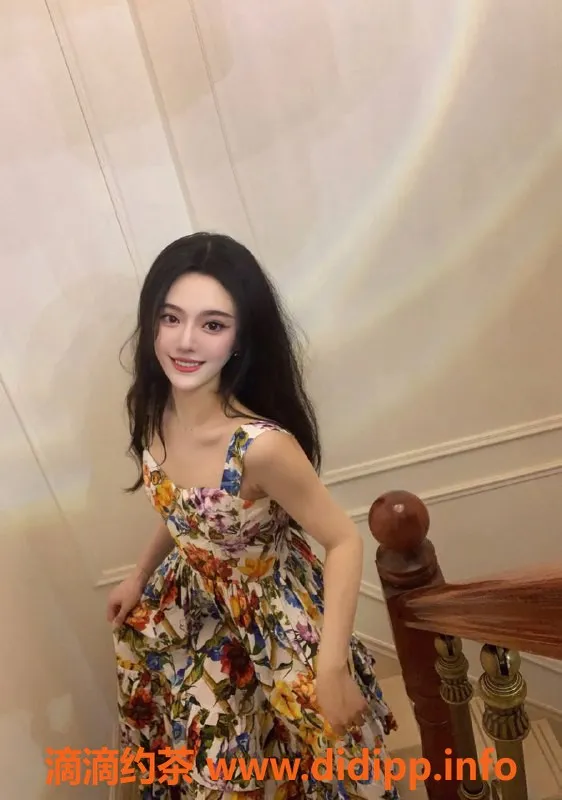 北京楼凤-空姐Anna，日坛热销30Z内衣批发