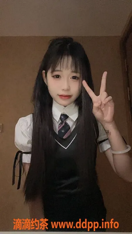 深圳楼凤-龙华区秋秋，900元享受一对一服务