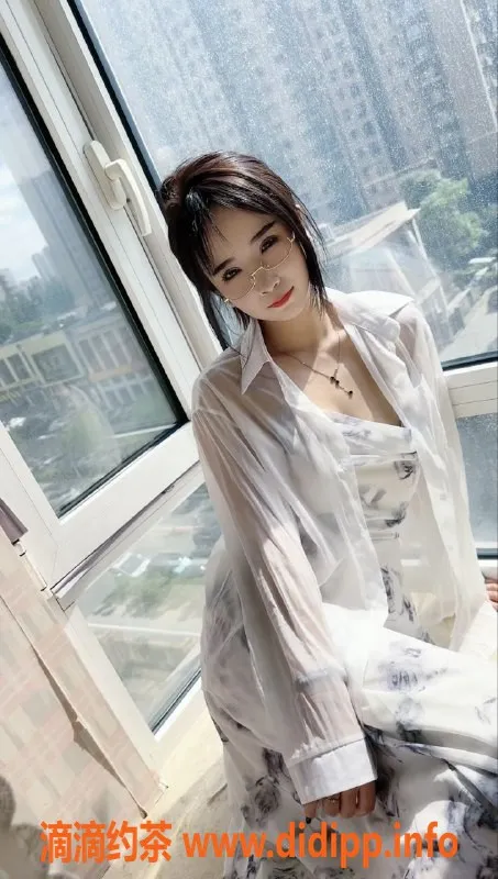 北京楼凤资源信息,朝阳小兜兜，165cm性感女友系，1200元服务