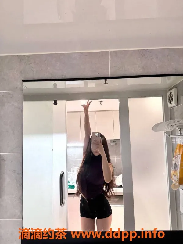 东莞楼凤-南城七月诱惑，700一小时 1400二小时