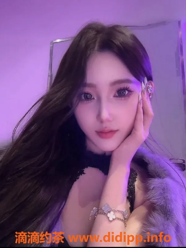 广州楼凤-广州模特梦梦，精致服务，课费2500