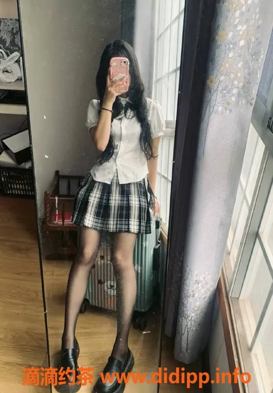 广州楼凤-海珠嫩妹小洁，约500元服务实测反馈！