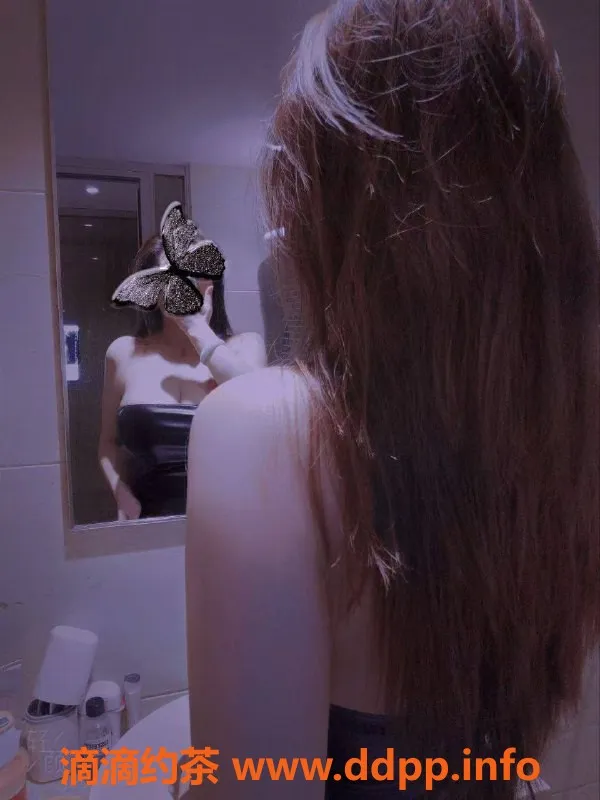 广州楼凤-海珠冲田梨梨，爆乳服务，700元起