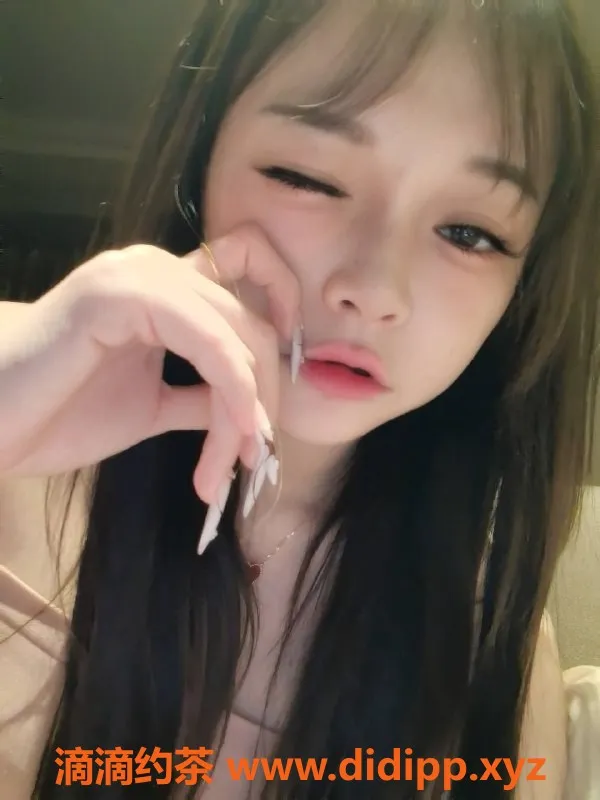 北京楼凤-朝阳嫩妹琳琳，20岁160cm，85斤C胸，1000起