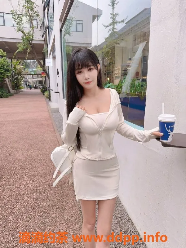 北京楼凤-朝阳甜甜，25岁可爱幼师，165身高巨乳服务