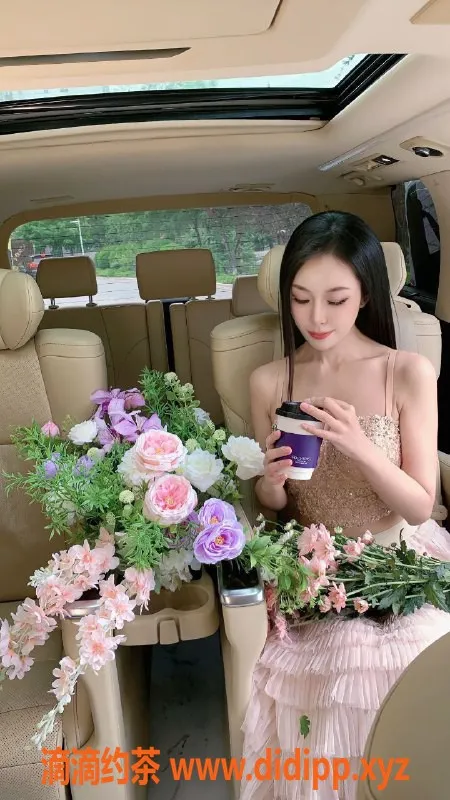 北京楼凤资源信息,朝阳瑞宝儿，25岁165CM C罩，诱惑服务超专业