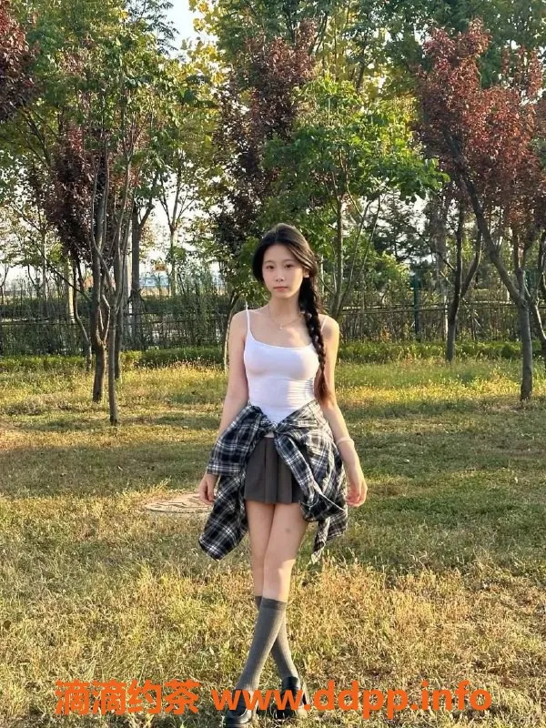 北京楼凤资源信息,朝阳猫系小女生希悦，18岁身高170cm，豪放性感