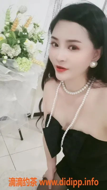 北京楼凤-朝阳欢乐谷小葡萄，32岁168高100斤