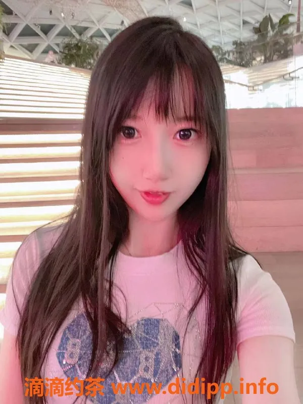 深圳楼凤资源信息,深圳南山大长腿嫩妹，900元起分享好服务