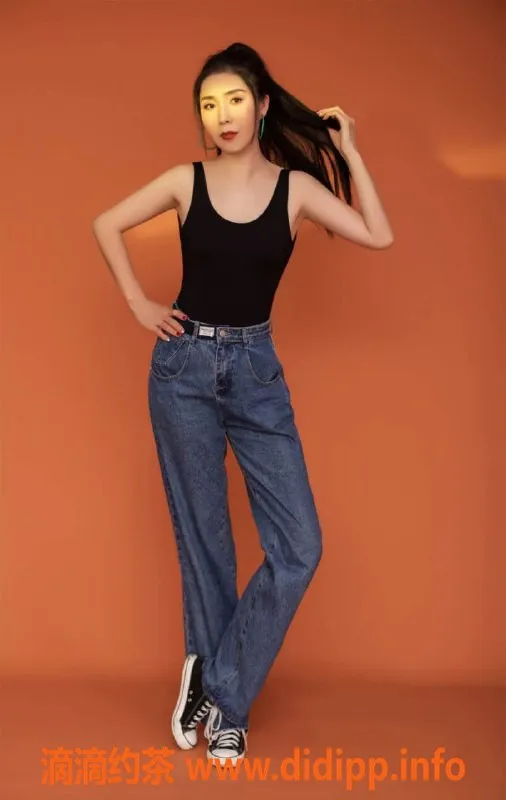 重庆楼凤-江北御姐五里店5P服务，豪华体验！