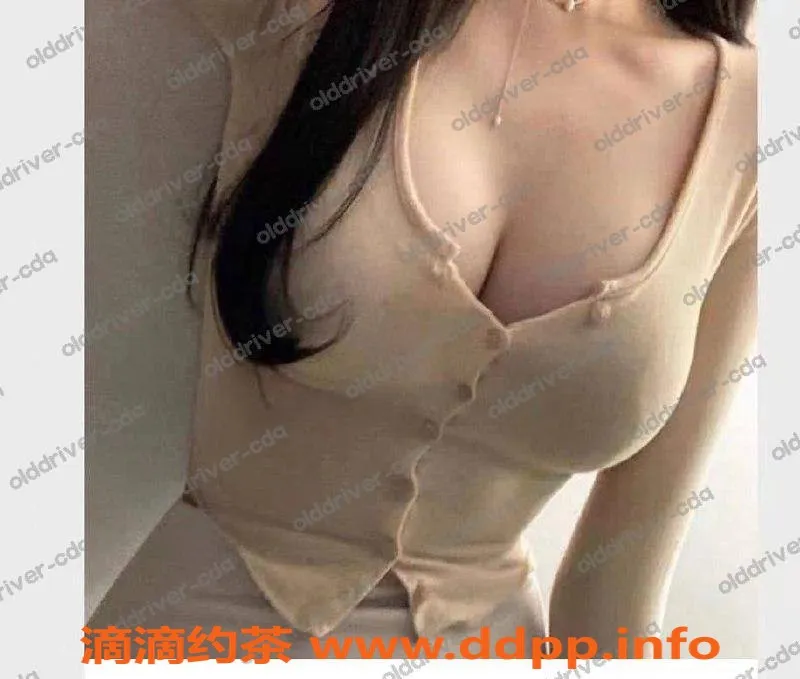 成都楼凤-武侯区清妍，158cm身高，700元鸳鸯浴